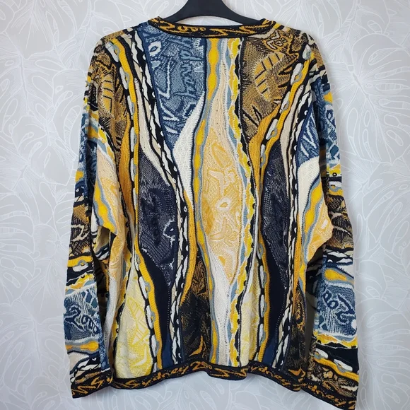 Vintage COOGI Sweater Millennium Collection Sydney Olympics - Picture 3 of 7